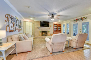 Spacious Home with Hot Tub in Fort Walton Beach!